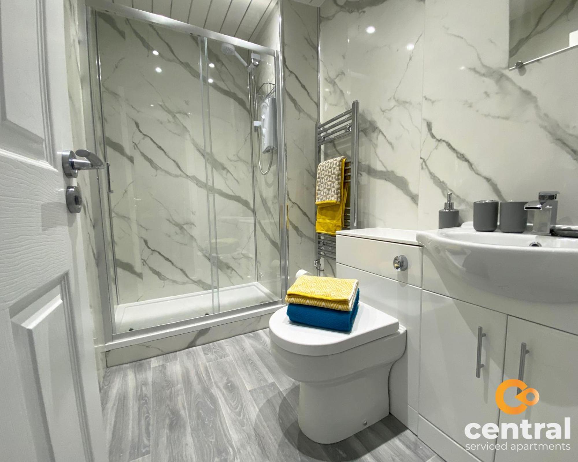 Central Serviced Apartments - Cosy 1 Bedroom - Modern - Close To Transport Links - Quiet Neighbourhood - Fast Wifi - Fully Equipped - Smart Tvs In All Rooms - Monthly Stays Welcome - Free Street Parking - Ideal Relocation To Dundee Accommodation 외부 사진